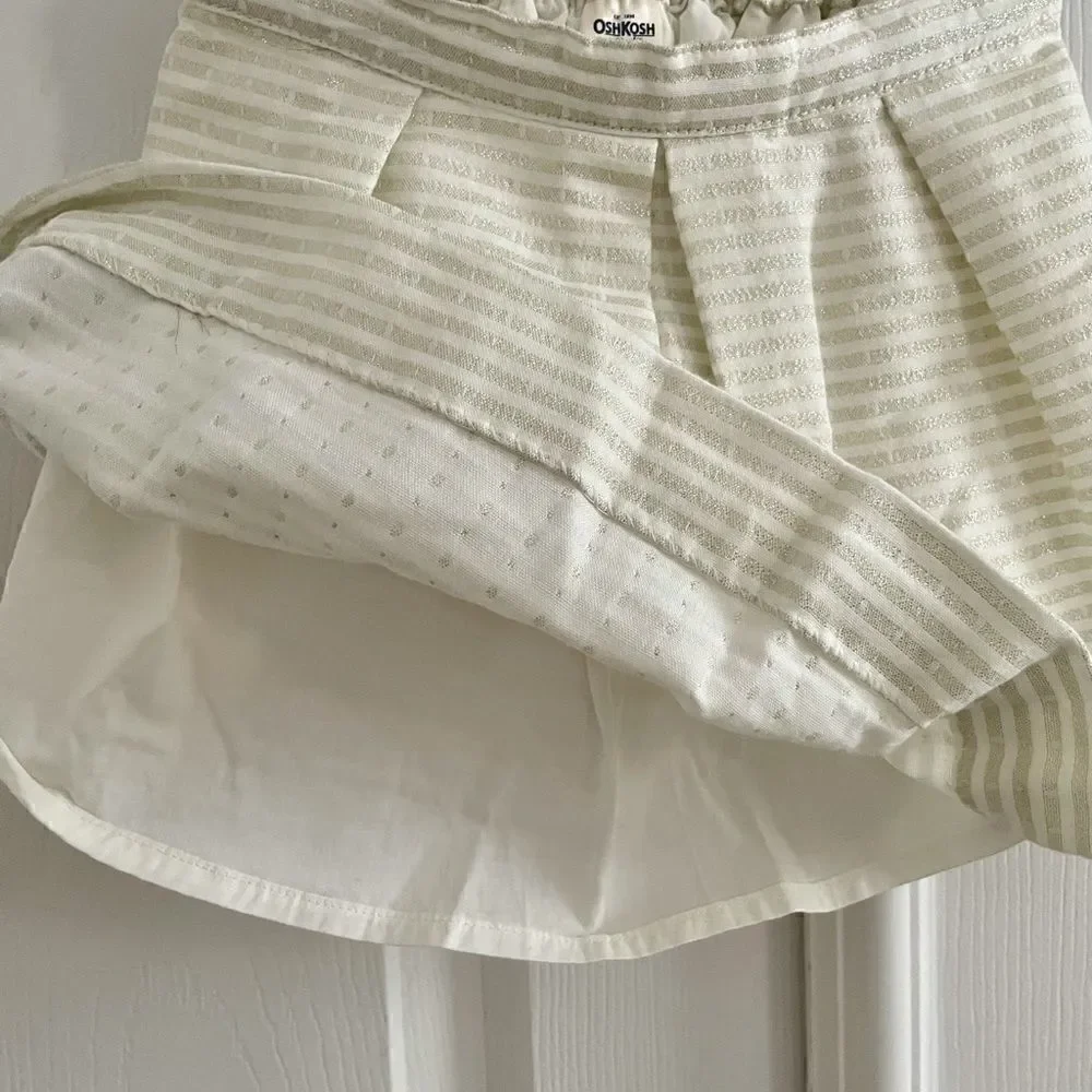 *EUC - OshKosh 4T girls pleated skirt